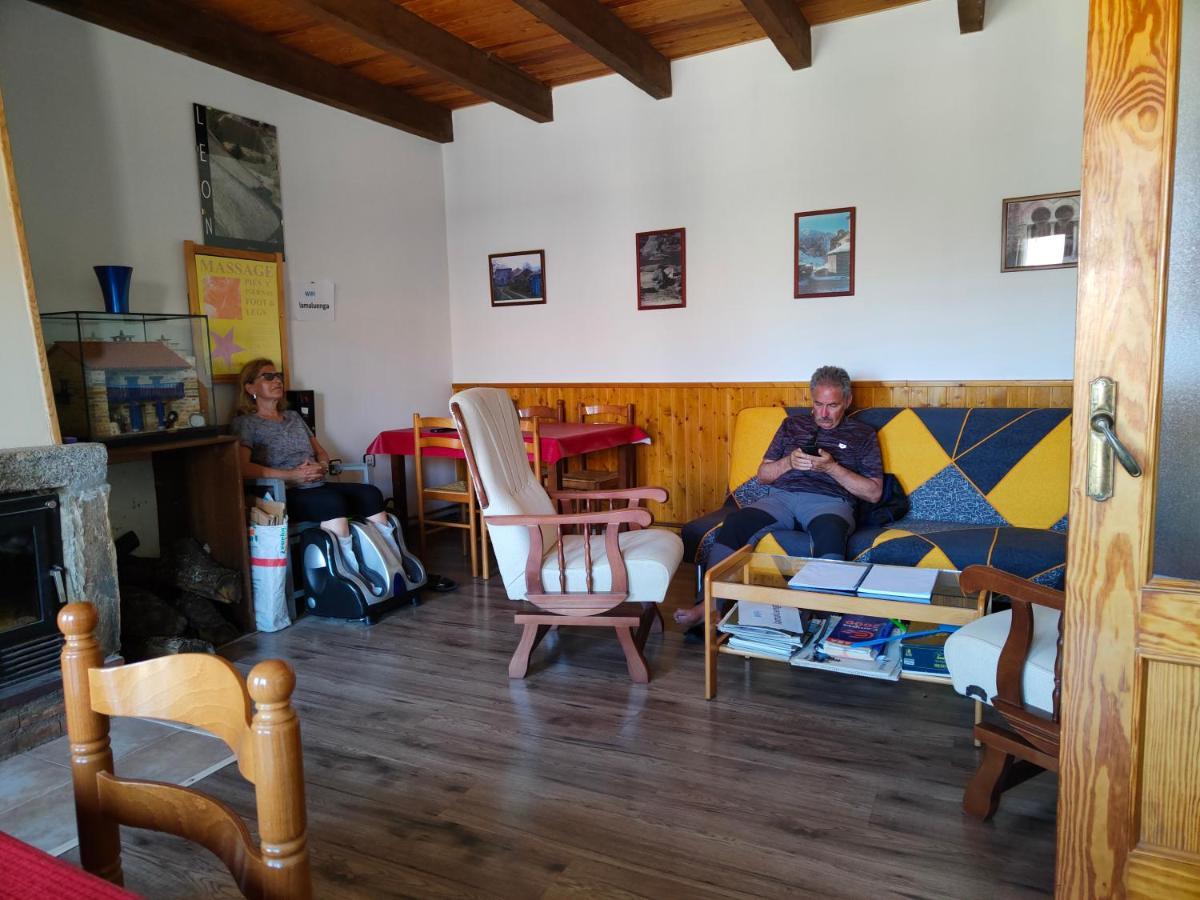 Albergue La Senda Rabanal del Camino Buitenkant foto